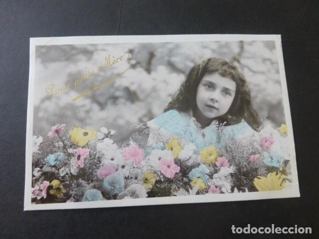 Postales: NI&Ntilde;A CON FLORES POSTAL - Foto 1