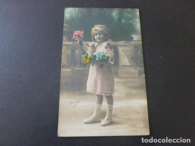 Postales: NI&Ntilde;A CON FLORES POSTAL - Foto 1