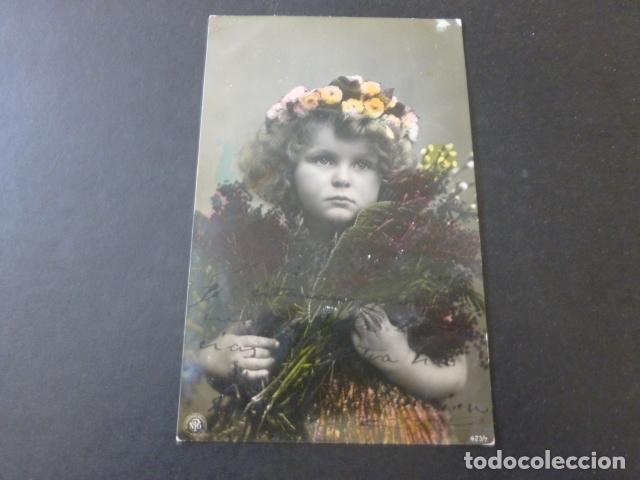Postales: NI&Ntilde;A CON FLORES POSTAL - Foto 1