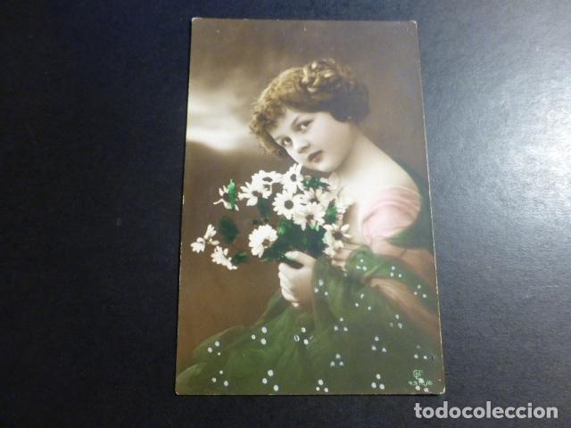 Postales: NI&Ntilde;A CON FLORES POSTAL - Foto 1