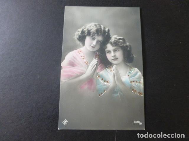 Postales: NI&Ntilde;AS REZANDO POSTAL - Foto 1
