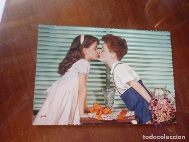 Postales: Pareja ni&ntilde;os postal - Foto 1