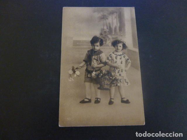 Postales: NI&Ntilde;OS CON FLORES POSTAL - Foto 1
