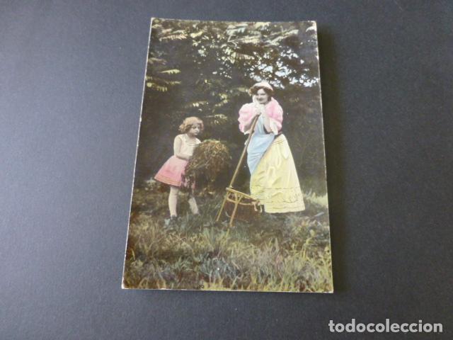 Postales: NI&Ntilde;A EN EL CAMPO POSTAL - Foto 1
