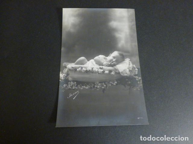 Postales: BEBE EN CUNA POSTAL - Foto 1