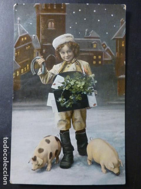 Postales: NI&Ntilde;O CARTERO CON CERDITOS POSTAL - Foto 1