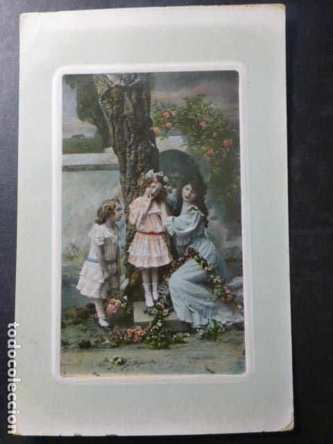 Postales: NI&Ntilde;AS CON FLORES POSTAL - Foto 1