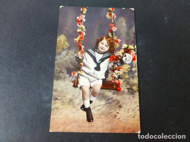 Postales: NI&Ntilde;O EN COLUMPIO DE FLORES POSTAL - Foto 1