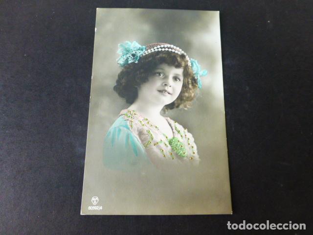 Postales: NI&Ntilde;A CON PERLAS POSTAL - Foto 1