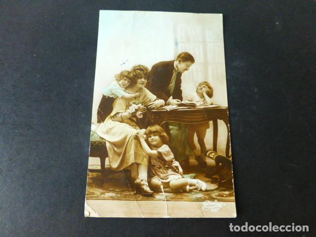 Postales: NI&Ntilde;OS CON PADRES POSTAL - Foto 1