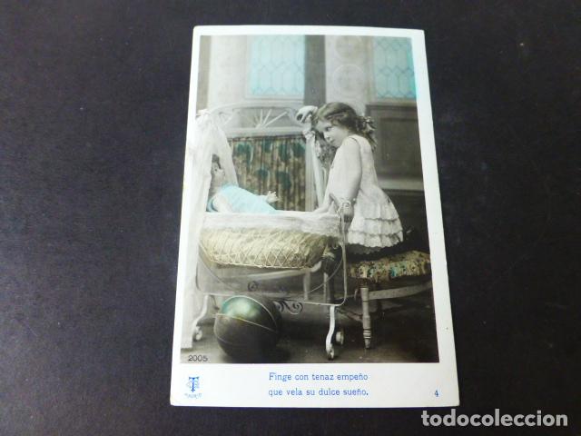 Postales: NI&Ntilde;A JUGANDO CON MU&Ntilde;ECA POSTAL - Foto 1