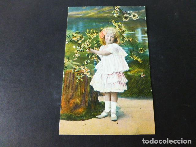 Postales: NI&Ntilde;A CON FLORES POSTAL - Foto 1