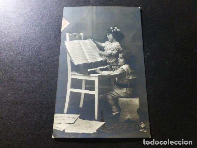 Postales: NI&Ntilde;OS TOCANDO PIANO POSTAL - Foto 1