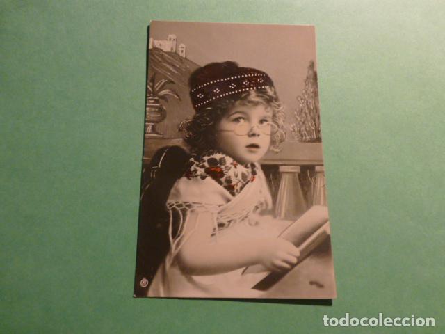 Postales: NI&Ntilde;A LEYENDO POSTAL - Foto 1
