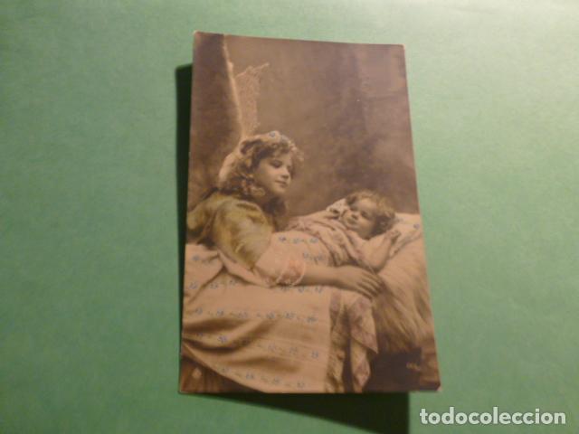 Postales: NI&Ntilde;OS EN LA CAMA POSTAL - Foto 1