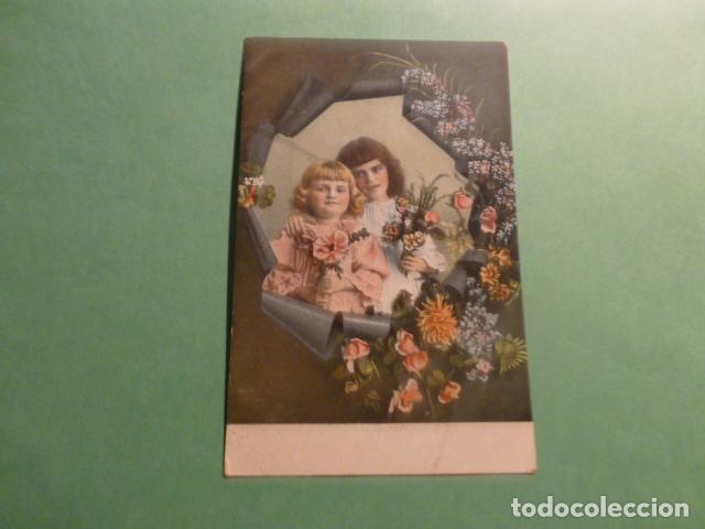 Postales: NI&Ntilde;AS CON FLORES POSTAL - Foto 1