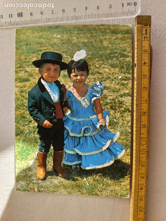 Cartoline: POSTAL ANDALUCIA PRAEJITA TIPICA, NI&Ntilde;OS CON TRAJE DE SEVILLANA. ECICIONES GARCIA GARRABELLA ESCRITA