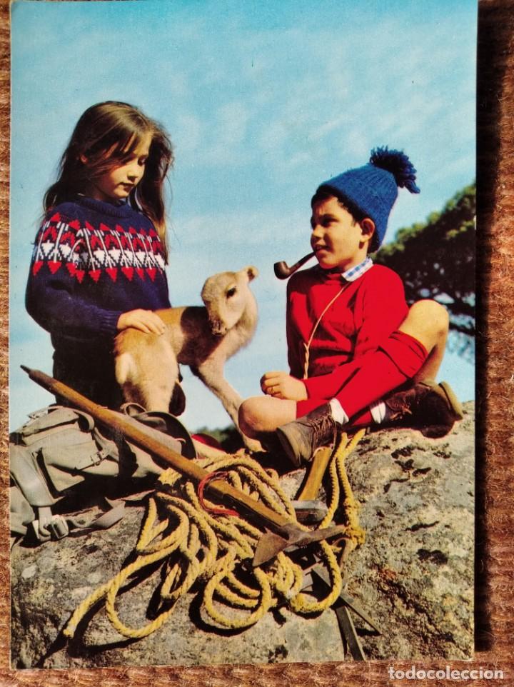Postales: NI&Ntilde;OS ESCALADORES - Foto 1