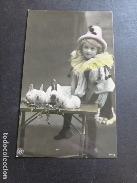 Postales: NI&Ntilde;A CON CONEJOS POSTAL - Foto 1