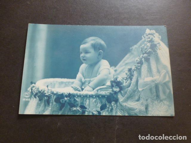 Postales: NI&Ntilde;A CON FLORES POSTAL - Foto 1