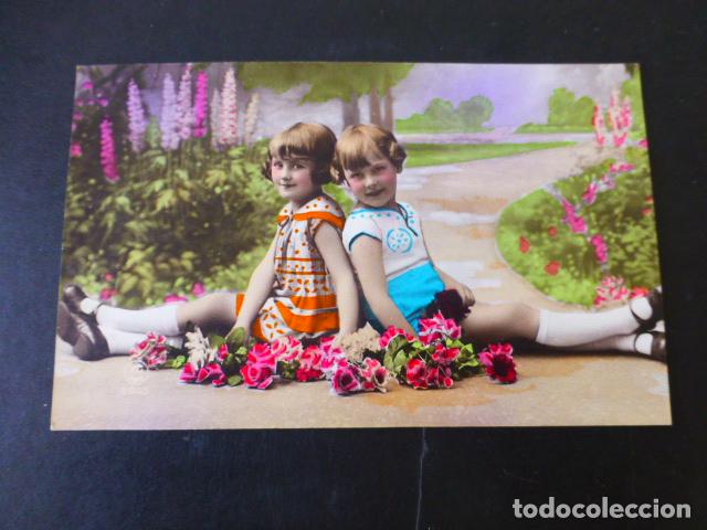 Postales: NI&Ntilde;OS CON FLORES POSTAL - Foto 1