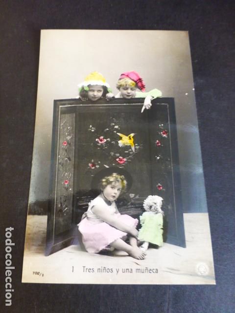 Postales: NI&Ntilde;OS JUGANDO CON MU&Ntilde;ECA POSTAL - Foto 1