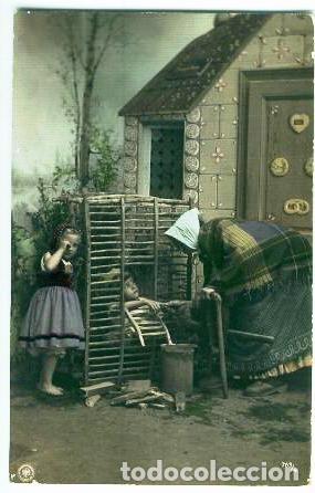 Postales: Pareja de ni&ntilde;os y la abuela - Foto 1