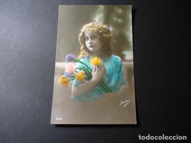 Postales: NI&Ntilde;A CON FLORES POSTAL - Foto 1