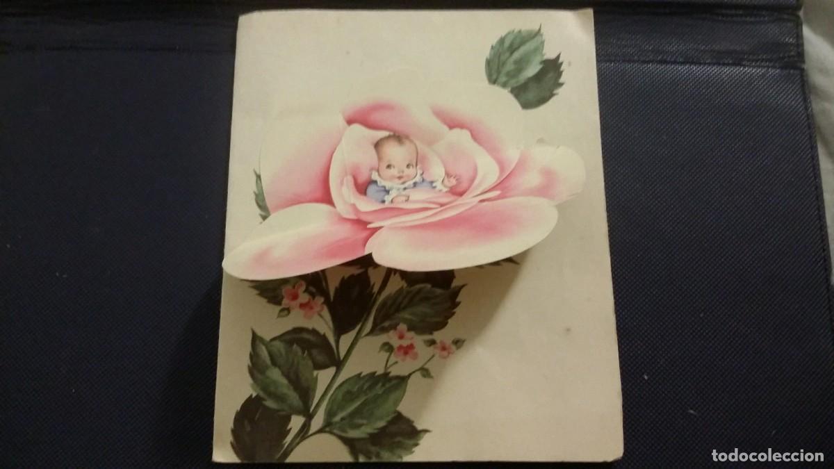 Postales: TARJETA CON RELIEVE DE 1953. DE FLOR CON BEBE - Foto 4