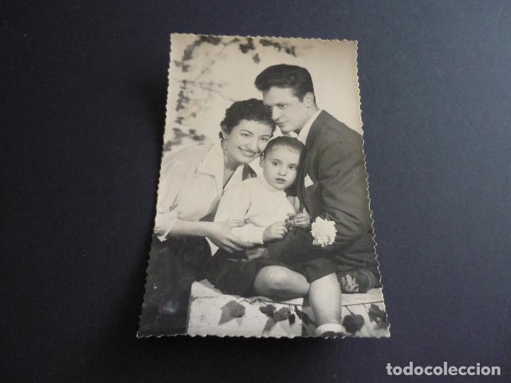 Postales: PADRES Y NI&Ntilde;A POSTAL - Foto 1