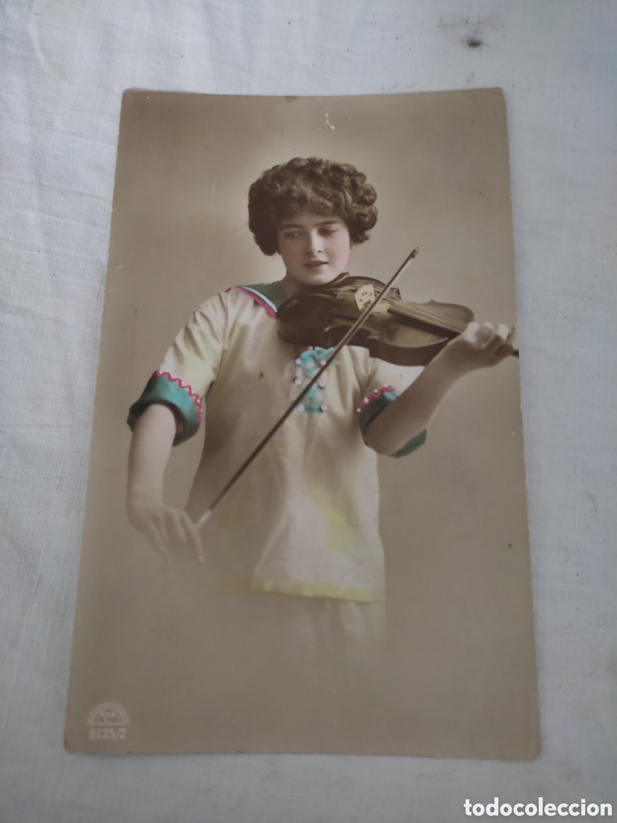 Postales: Buena y divertida postal de ni&ntilde;a tocando el violin - Foto 1