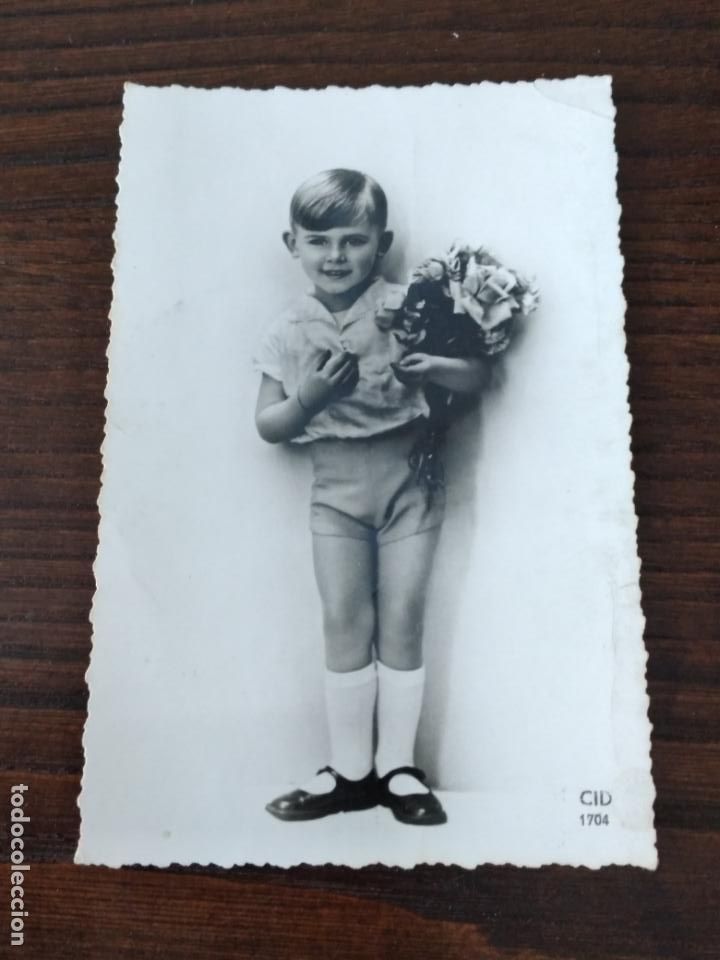 Postales: NI&Ntilde;O CON RAMO DE FLORES POSTAL - Foto 1