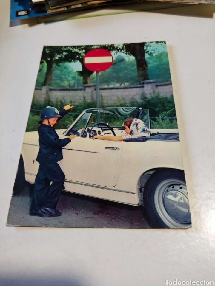 Postales: Postal ni&ntilde;os coche de &eacute;poca - Foto 1