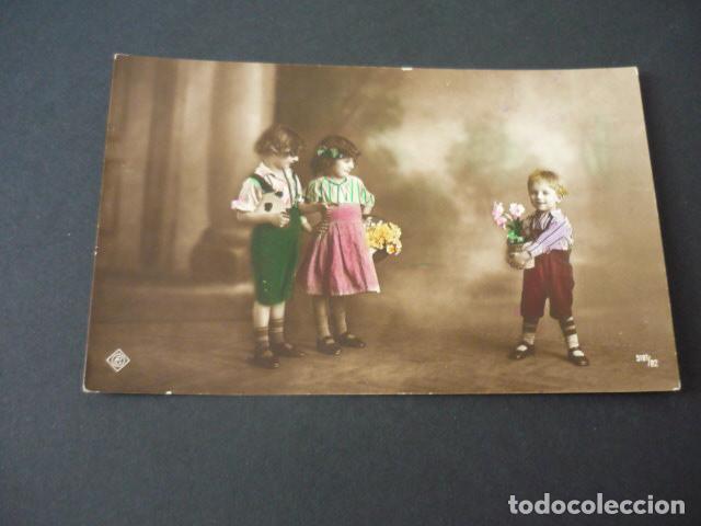 Postales: NI&Ntilde;OS CON FLORES POSTAL - Foto 1