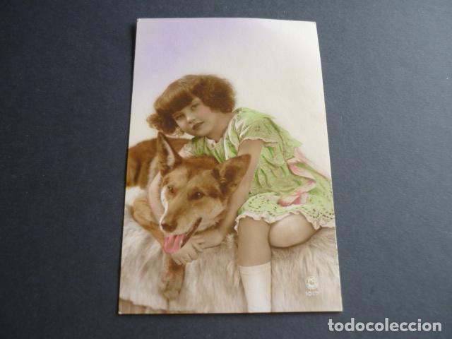 Postales: NI&Ntilde;A CON PERRO POSTAL - Foto 1