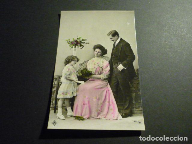 Postales: PADRES Y NI&Ntilde;A POSTAL - Foto 1