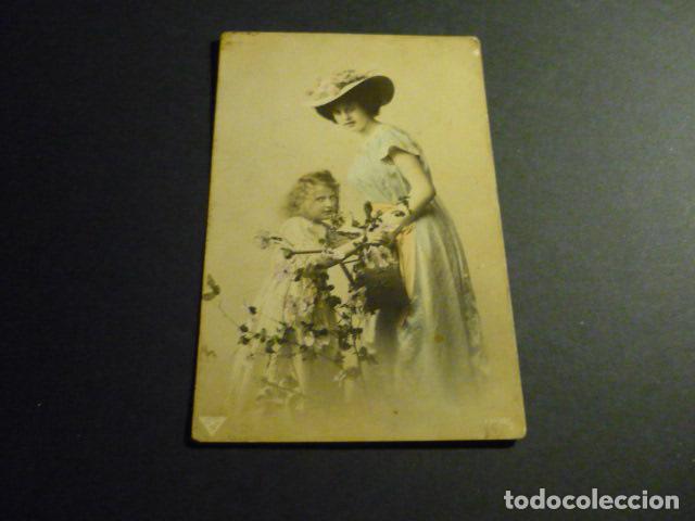 Postales: NI&Ntilde;A CON SU MADRE ANTIGUA POSTAL - Foto 1