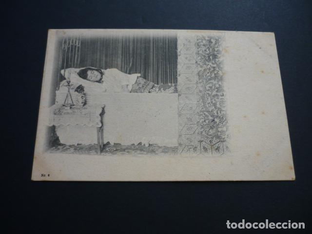 Postales: NI&Ntilde;A EN LA CAMA POSTAL - Foto 1