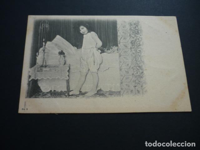 Postales: NI&Ntilde;A EN LA CAMA POSTAL - Foto 1
