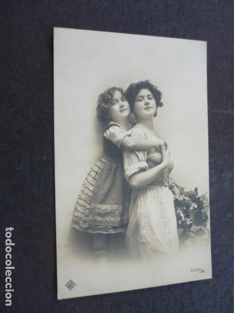 Postales: NI&Ntilde;AS ELEGANTES POSTAL - Foto 1