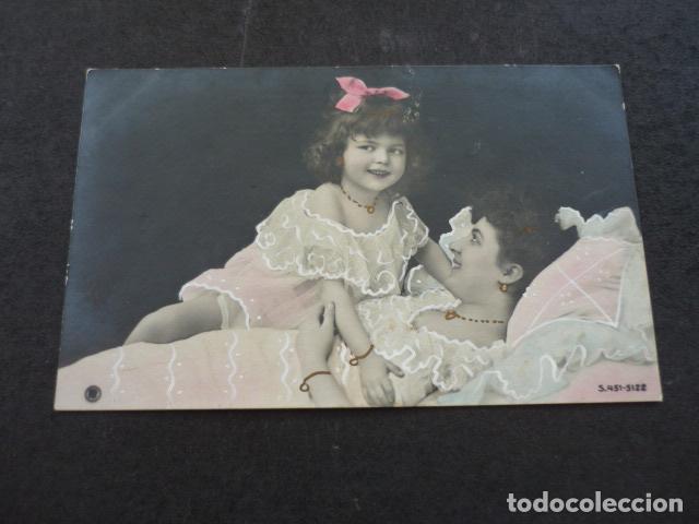Postales: NI&Ntilde;A CON MADRE POSTAL - Foto 1