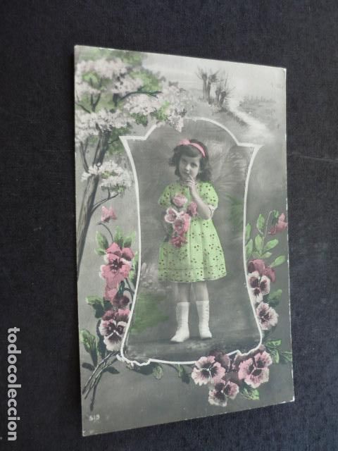 Postales: NI&Ntilde;A ELEGANTE CON FLORES POSTAL - Foto 1
