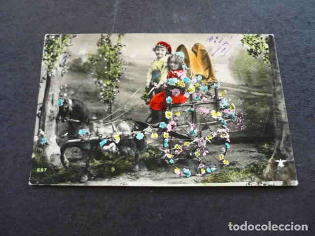 Postales: NI&Ntilde;OS ELEGANTES CON CARRUAJE POSTAL - Foto 1