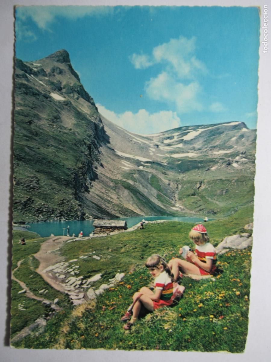 Postales: Postal ni&ntilde;as en la monta&ntilde;a - Foto 1