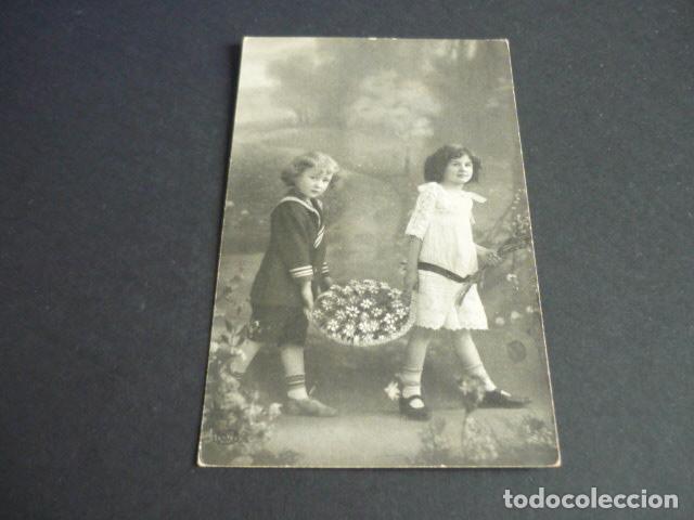 Postales: NI&Ntilde;OS CON FLORES POSTAL - Foto 1