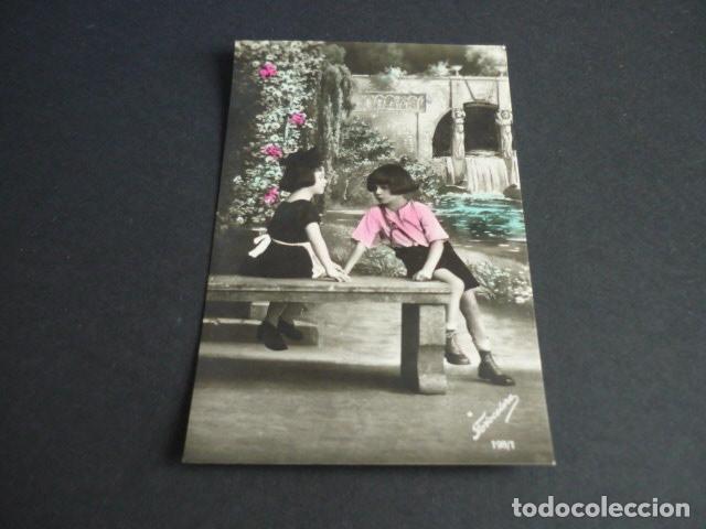 Postales: NI&Ntilde;AS EN PARQUE POSTAL - Foto 1