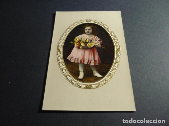 Postales: NI&Ntilde;A CON FLORES POSTAL - Foto 1