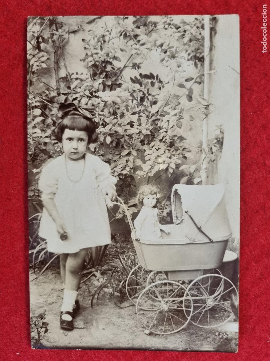Postais: POSTAL FOTOGRAFICA NI&Ntilde;A CON JUGUETE MU&Ntilde;ECA ANTIGUA COCHECITO ORIGINAL P1822