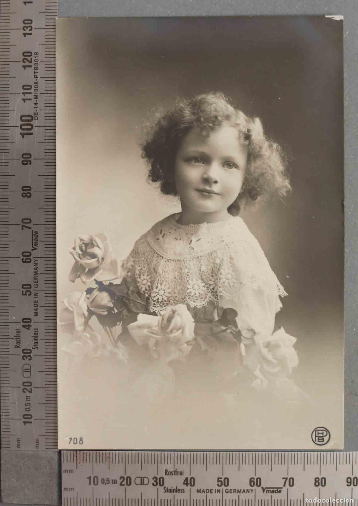 Postales: POSTAL. NI&Ntilde;A CON FLORES - Foto 1