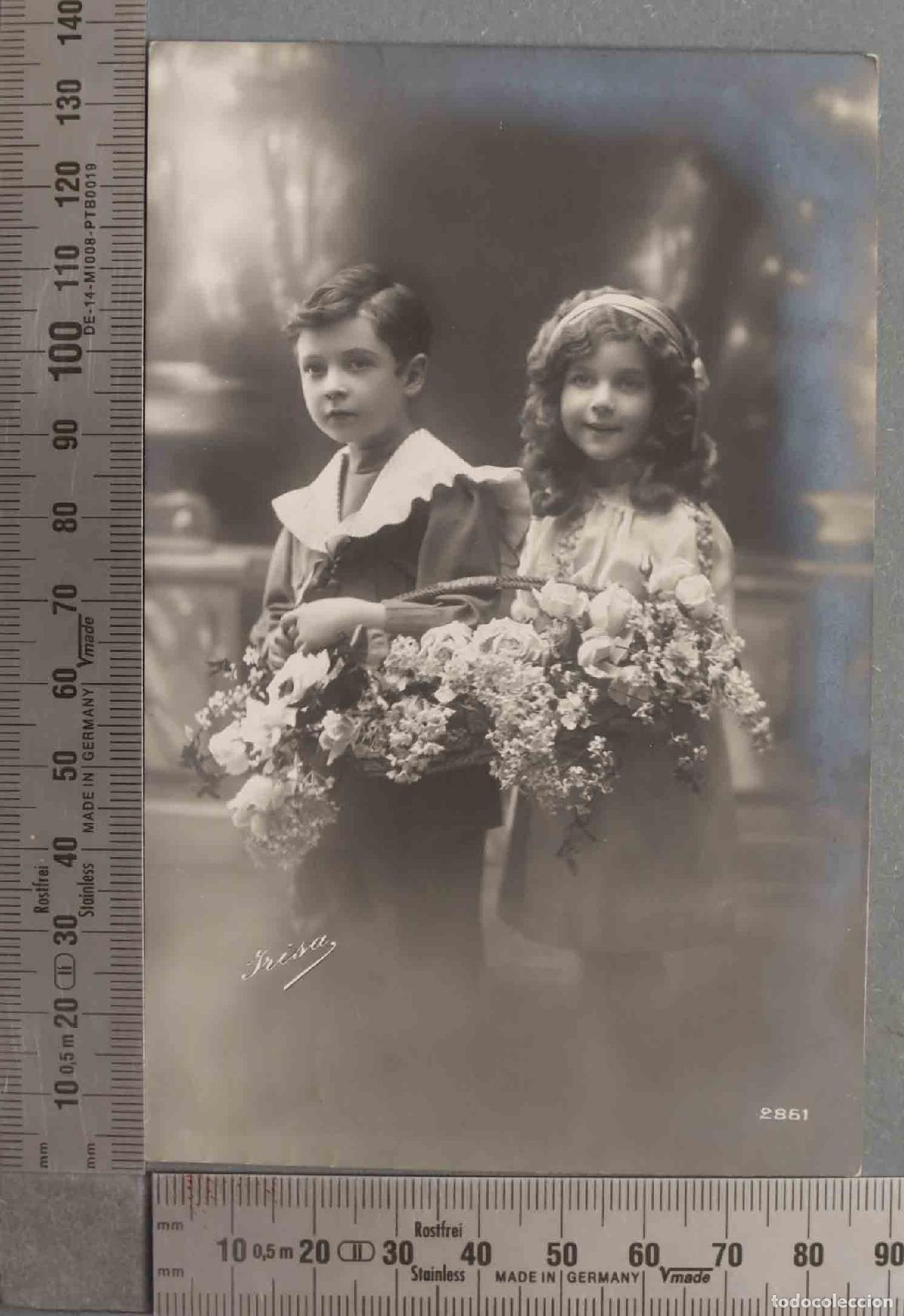 Postales: POSTAL. NI&Ntilde;OS CON FLORES - Foto 1